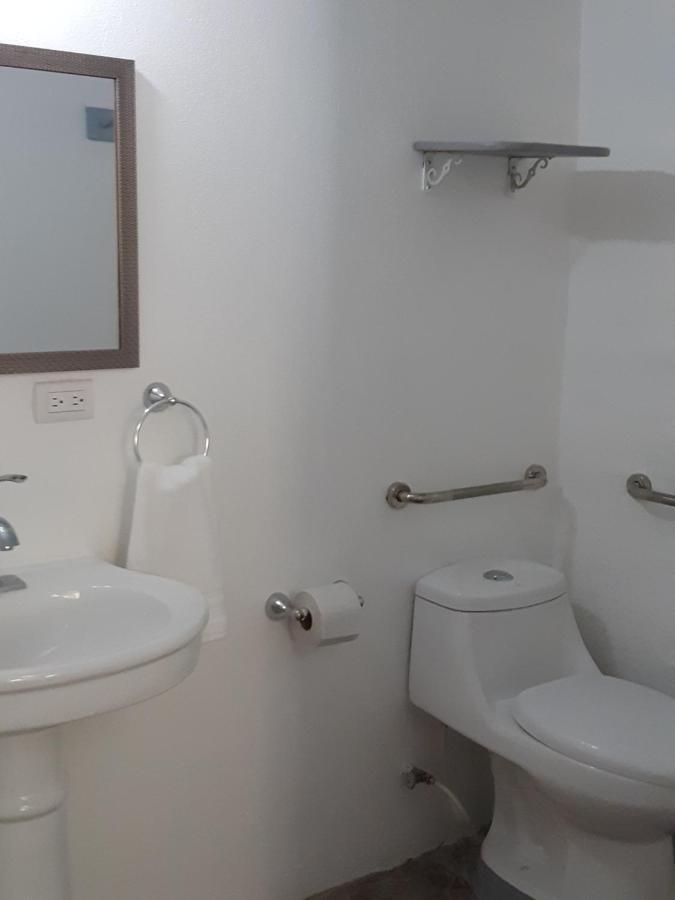 Vista Castillo Hotel Golfito Ngoại thất bức ảnh