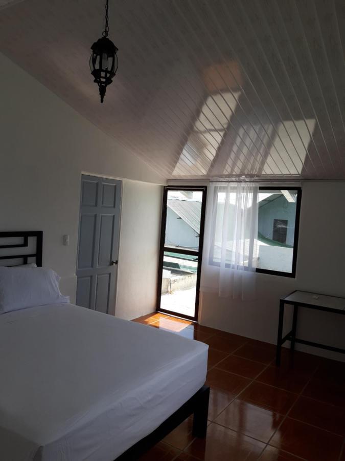 Vista Castillo Hotel Golfito Ngoại thất bức ảnh