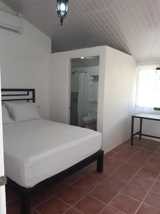 Vista Castillo Hotel Golfito Ngoại thất bức ảnh