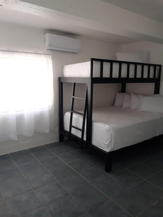 Vista Castillo Hotel Golfito Ngoại thất bức ảnh
