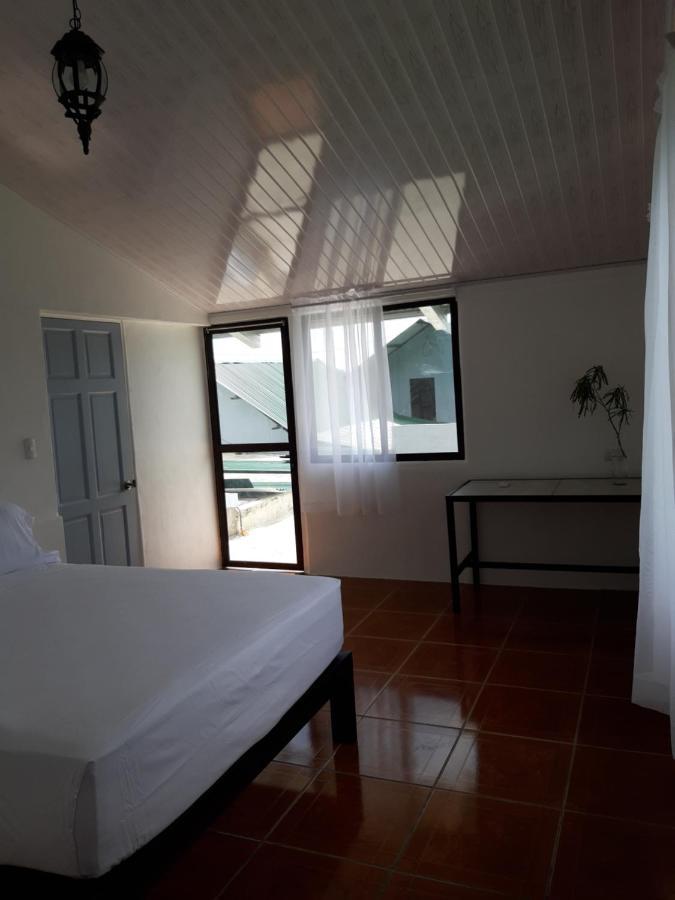 Vista Castillo Hotel Golfito Ngoại thất bức ảnh
